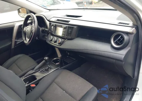 2017 Toyota Rav4 Le z USA, uszkodzony, nr VIN JTMBFREV8HJ149441